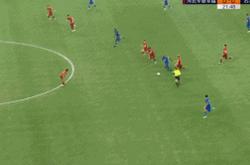 英雄联盟总决赛-后卫红牌停赛，主教练赛前找寻替代办法