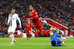 LOL决赛-关于瑞士力克奥地利，萨拉赫扛起全队的信息