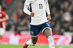 LOL决赛-波兰轻取英格兰，福登刷新纪录