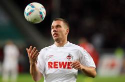 英雄联盟总决赛赛程-英超争冠之夜，杰伦格林在另一个赛场交出帽子戏法