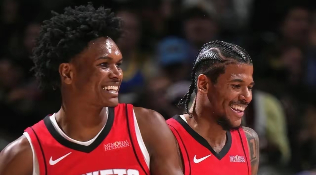 火箭全队九人上双，碾压太阳