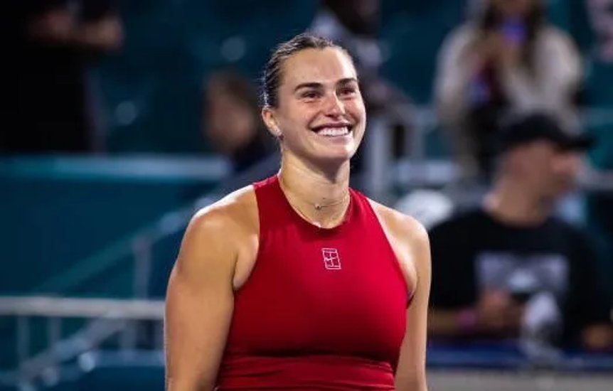 古巴女足球员在友谊赛中表现抢眼