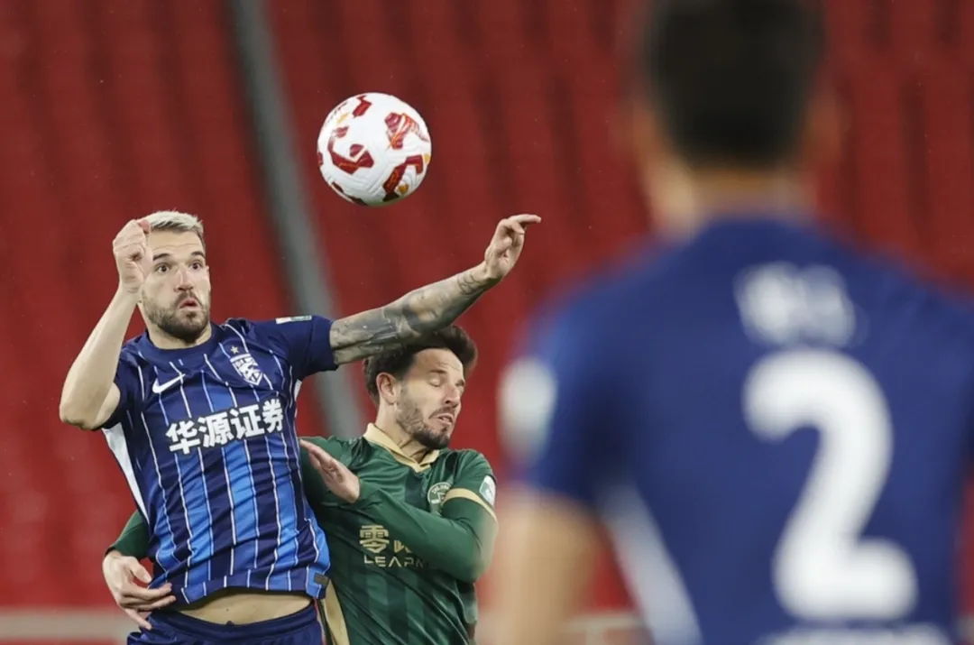 富力外援梅开二度，球队进攻火力逐渐回暖的简单介绍