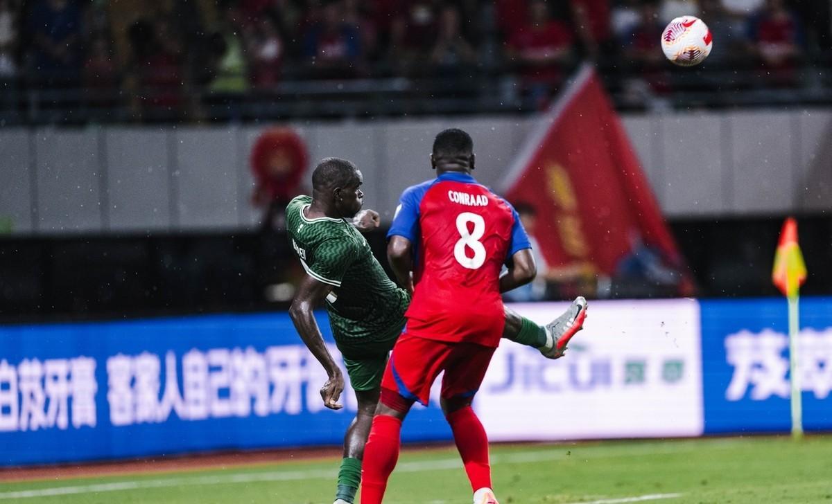 美国逆转韩国，苏亚雷斯带队取胜