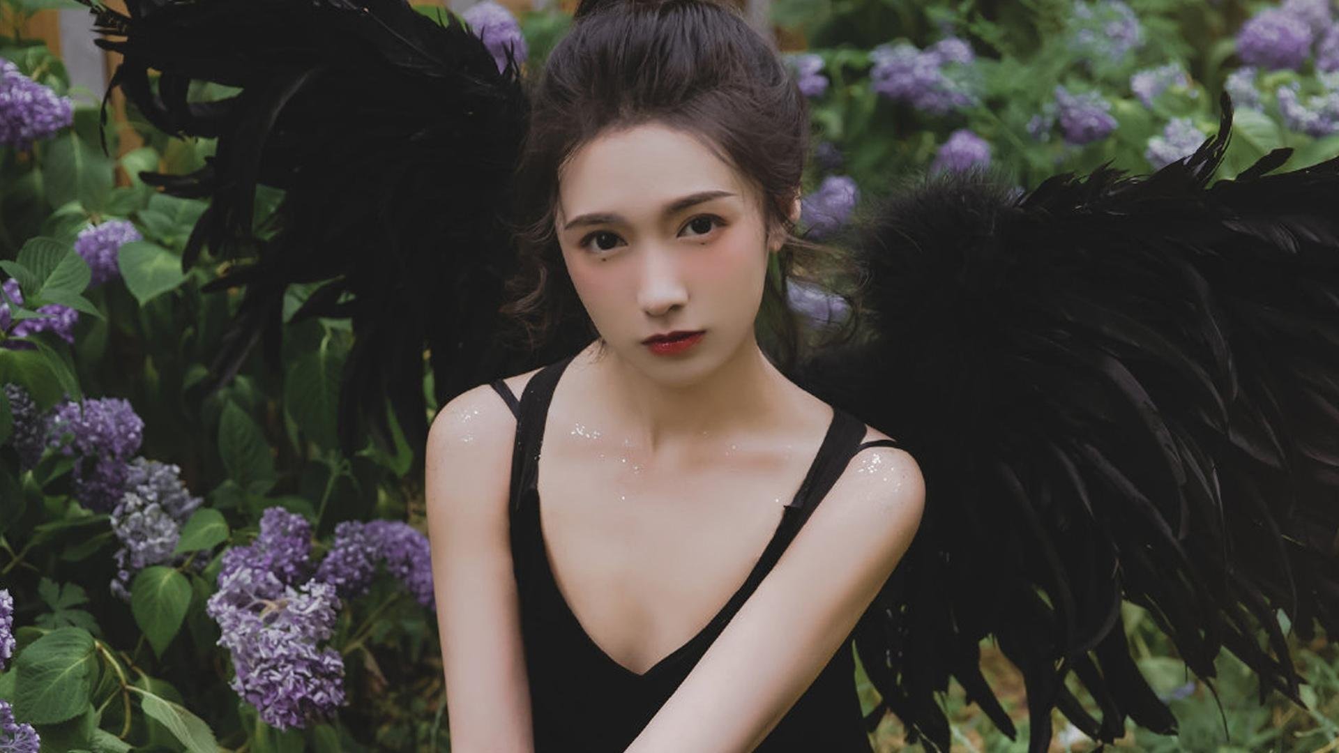 两场战役，一种胜利，当突尼斯的铁壁遭遇卢卡库的烈焰