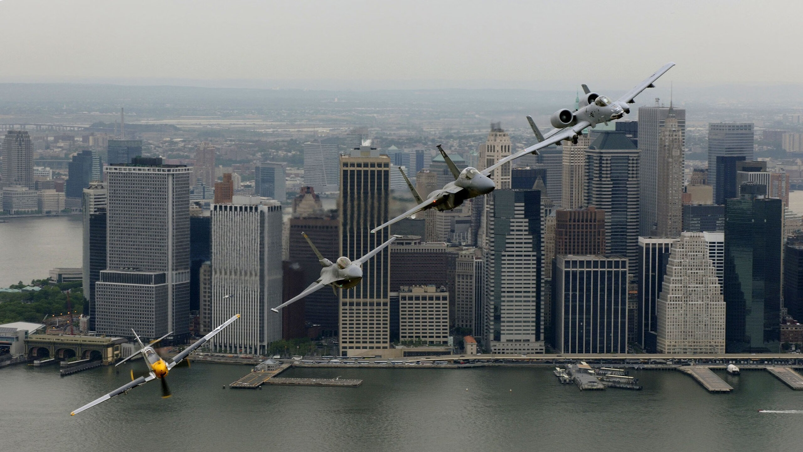 足球的智慧，篮球的锋芒，欧冠淘汰赛与湖人闪电战的启示