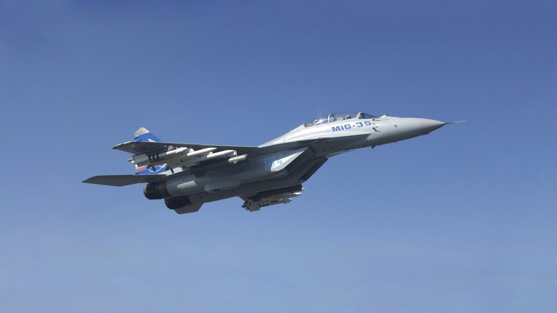 一快一慢，皆是王道，足球世界的伊朗节奏与法比尼奥的静止艺术